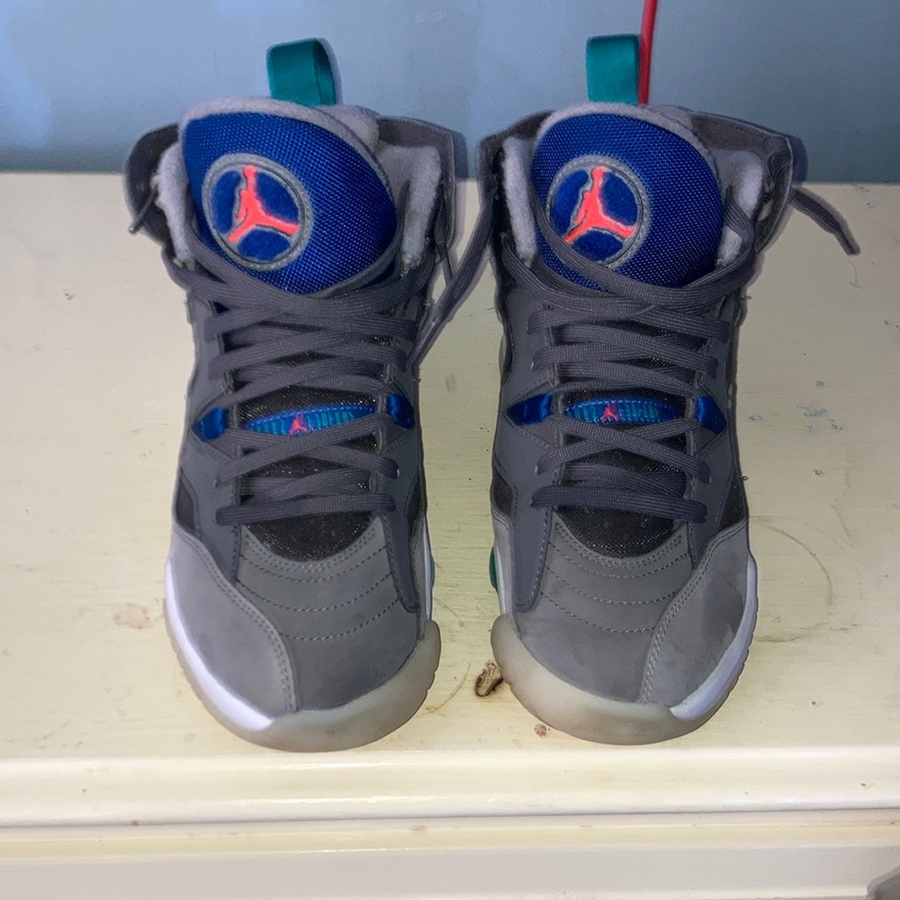 Air Jordan Jumpman 2-Tres